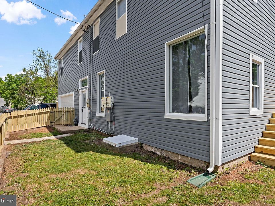 5809 Burgundy St, Capitol Heights, MD 20743 | MLS #MDPG2200190
