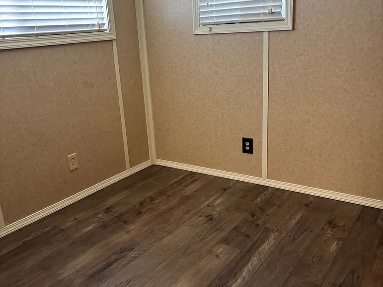 607 Adirondac Ave — Photo 2