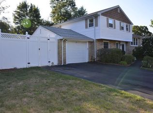 12 Flint Locke Rd, Randolph, MA 02368
