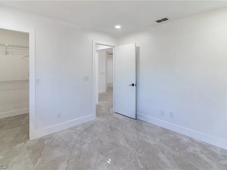 720 Chavers St — Photo 20