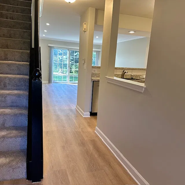 2 bed, 2.5 bath, 1400 sqft, $2,500 — Photo 2