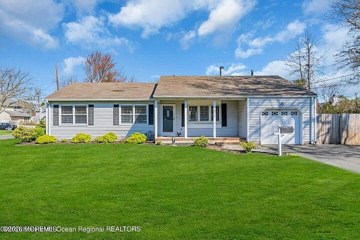 1st image of 19 Bradley Ave