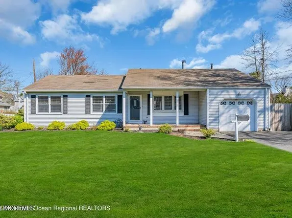 19 Bradley Ave, Oceanport, NJ 07757
