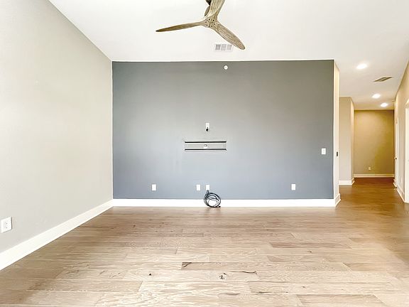 2nd image of 908 Nueces St Unit 42
