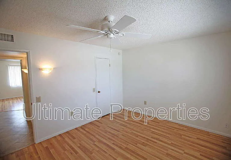 9859 W Emberwood Dr — Photo 9