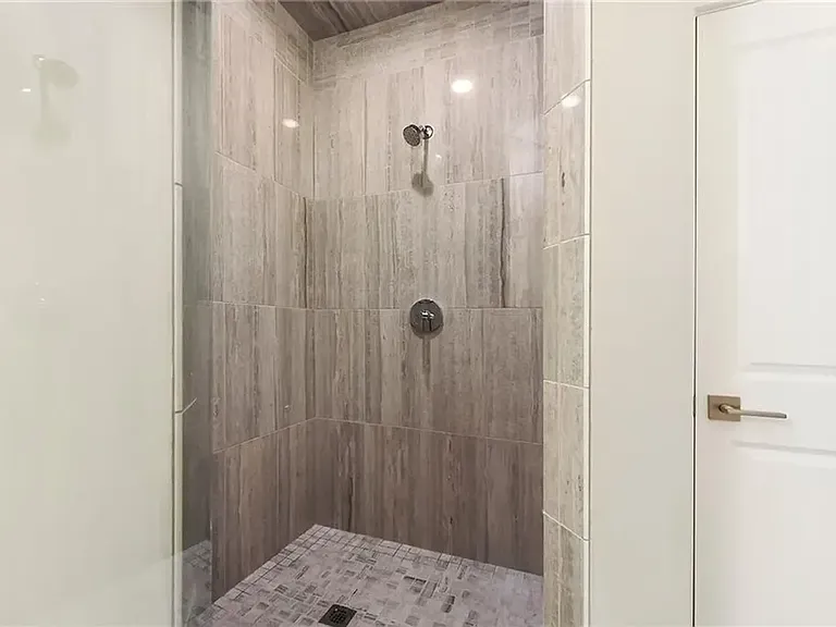 349 Azalea Dr — Photo 7