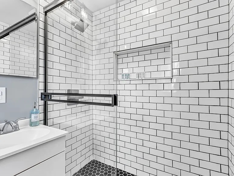 77 Union St #2 — Photo 19