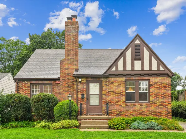 2500 Kenway Dr, Des Moines, IA 50310