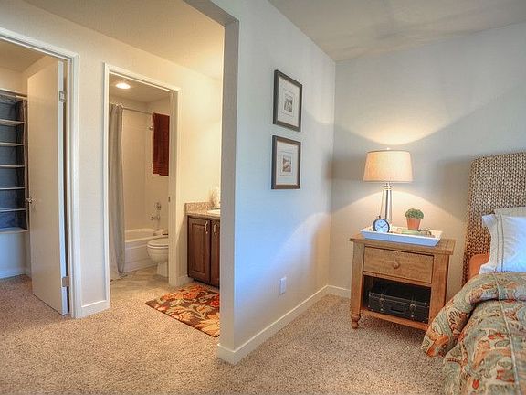 5th image of 23317 61st Ave S APT Dd304