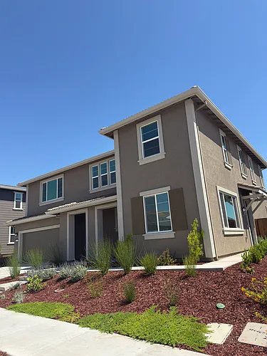 2889 Dapper St Photo 1