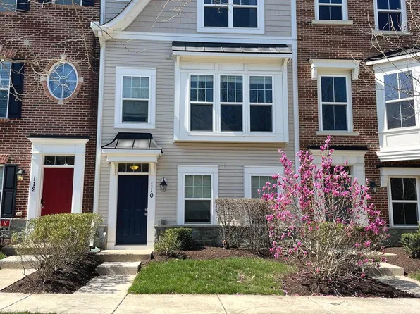 110 Vanguard Ln, Annapolis, MD 21401