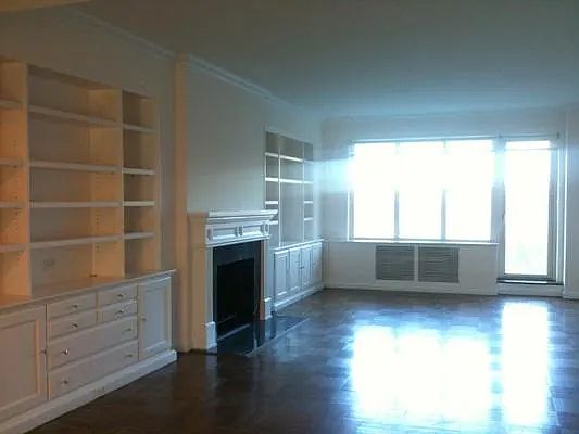 1st image of 40 Central Park S #8A
