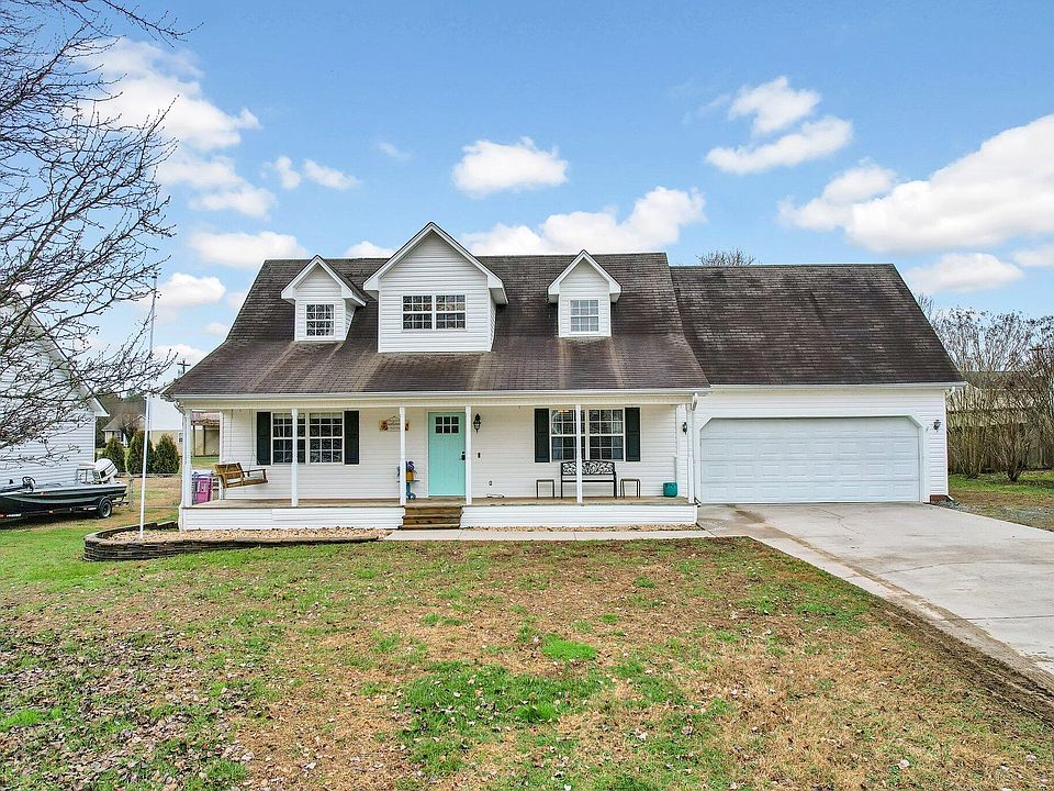 1st image of 301 Christian Dr NW