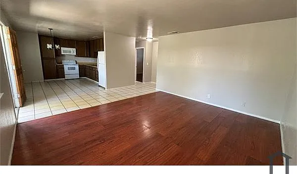 2 bed, 900 sqft, $1,700 — Photo 4