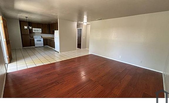4th image of 4336 E Hammond Ave