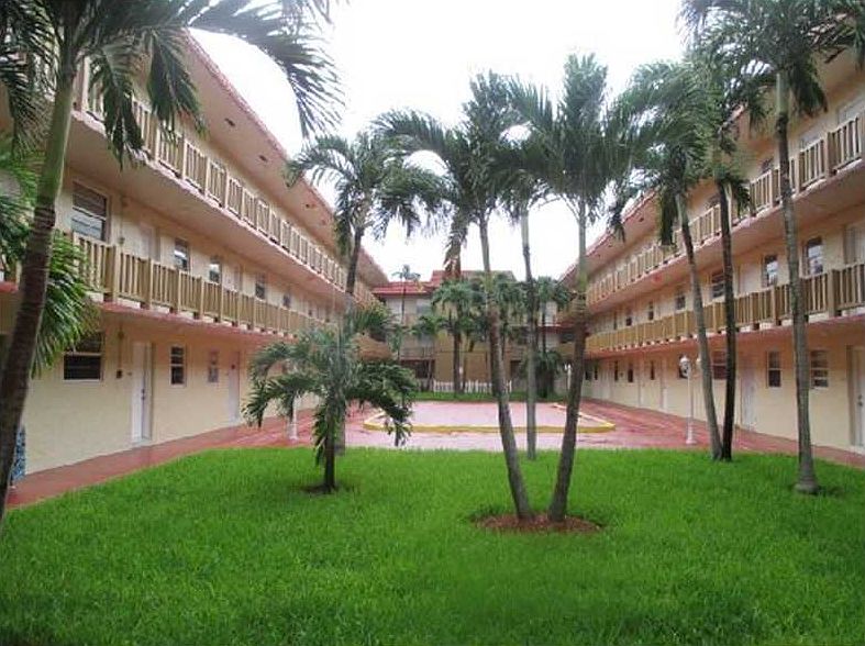 2nd image of 4655 Palm Ave APT 125