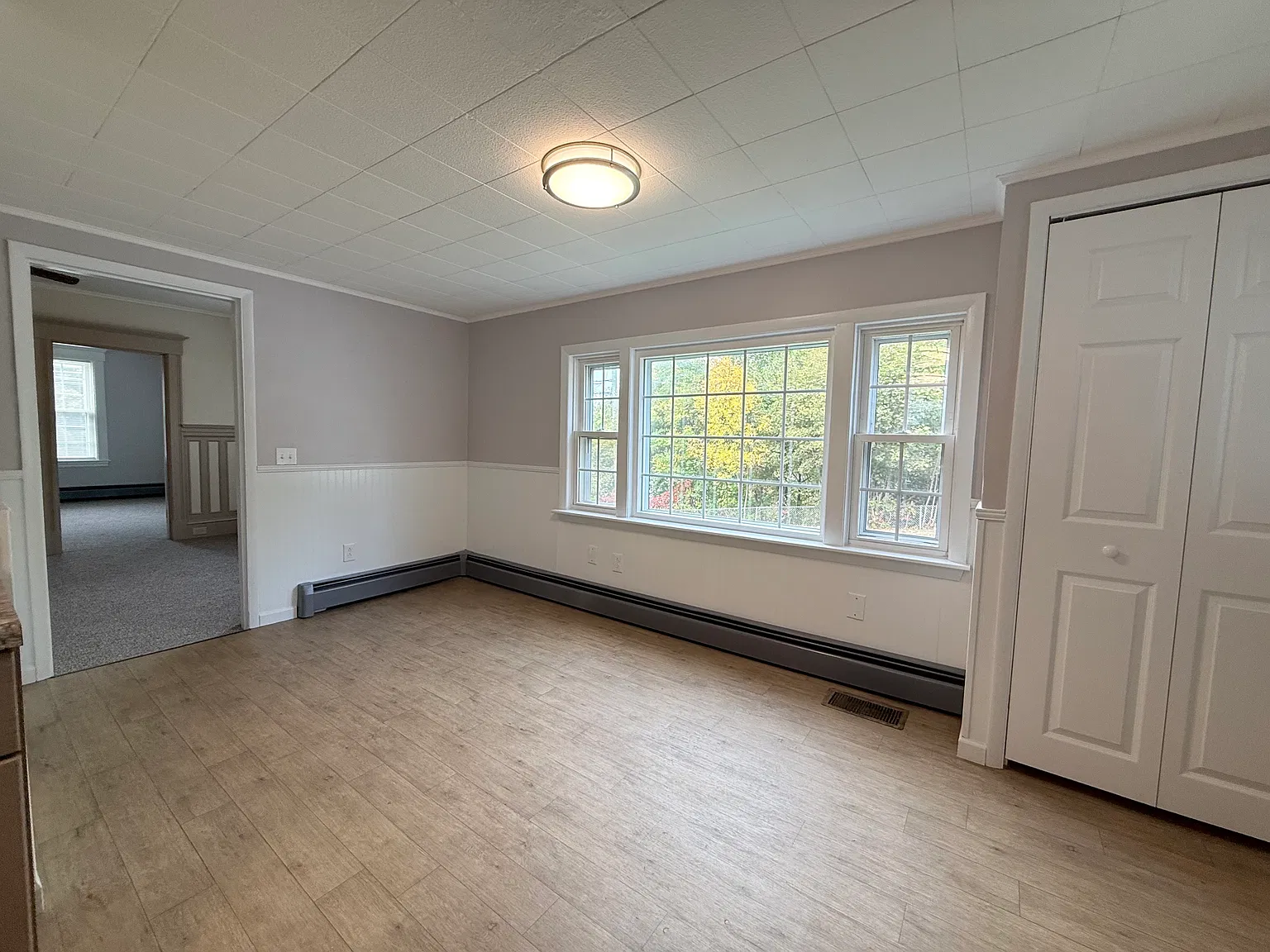 2 bed, 1200 sqft, $2,200 — Photo 4