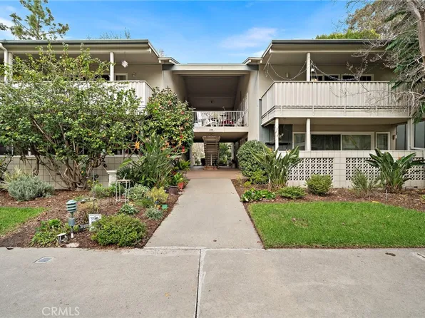 226 Avenida Majorca #D, Laguna Woods, CA 92637
