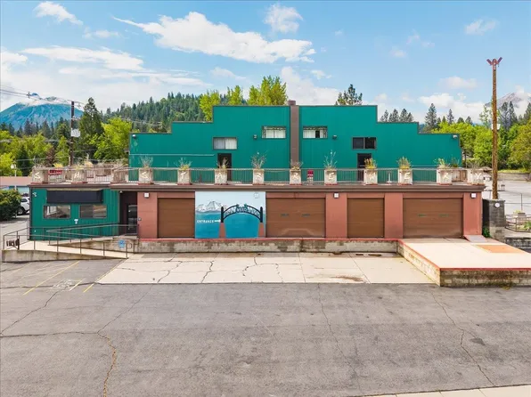 360 College Ave, Weed, CA 96094