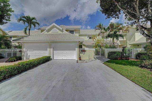 1st image of 9927 NW 49th Ter