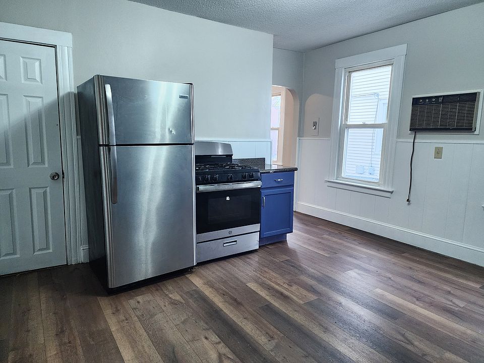 1st image of 404 Park St #1