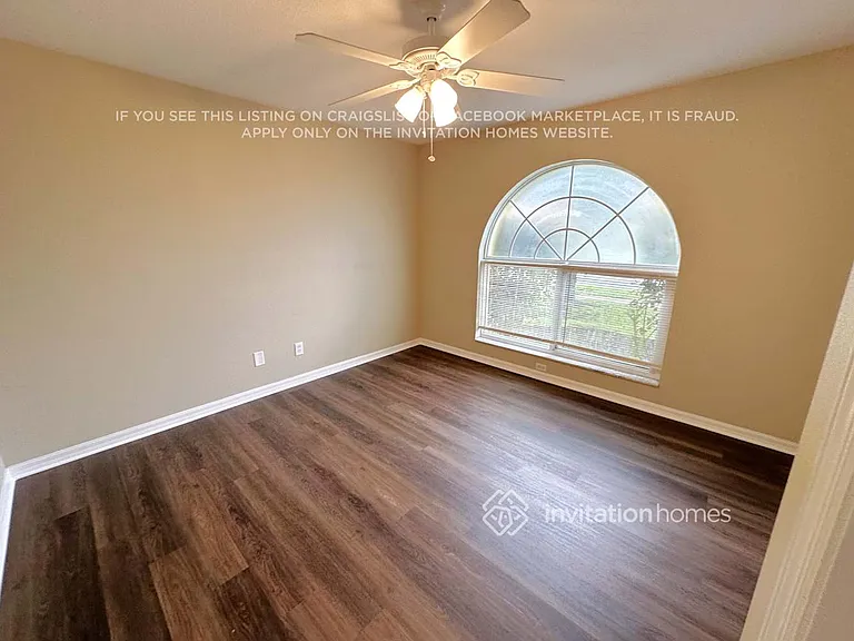 704 Tuscanny St — Photo 10