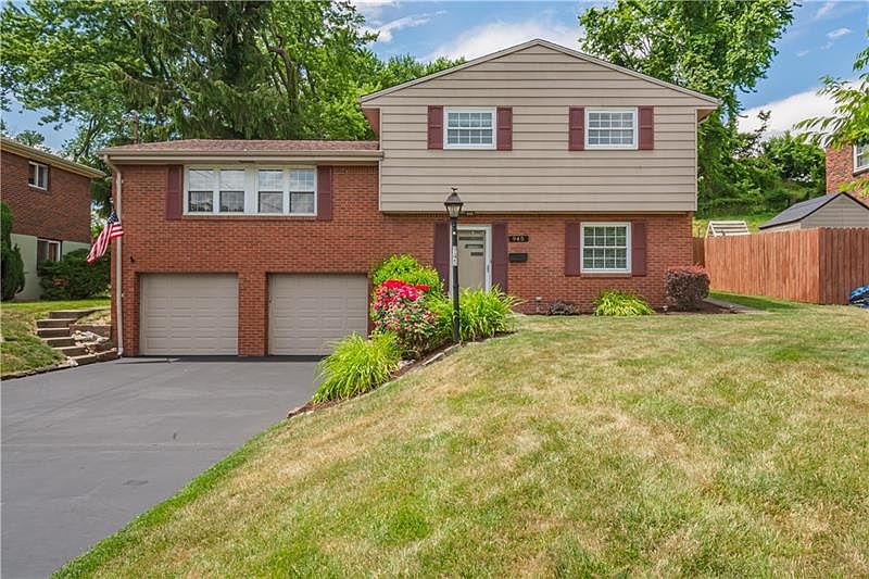 1st image of 945 Garden City Dr