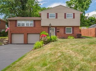 945 Garden City Dr, Monroeville, PA