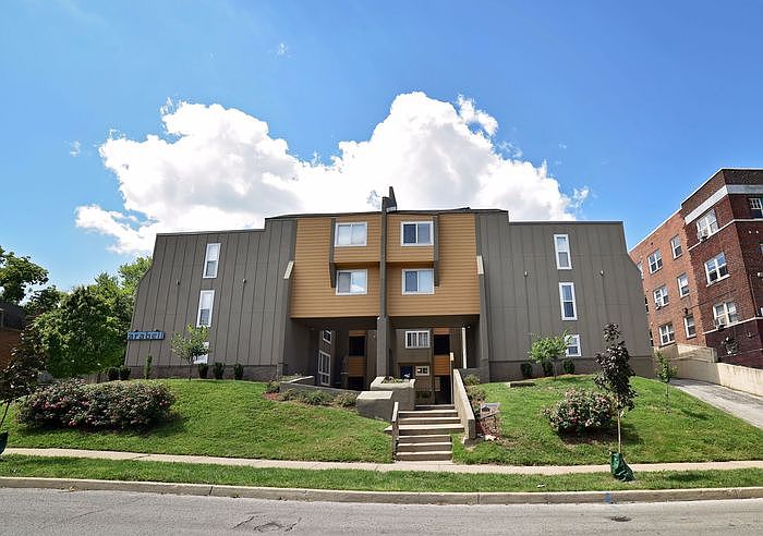 1st image of 3740 Warwick Blvd