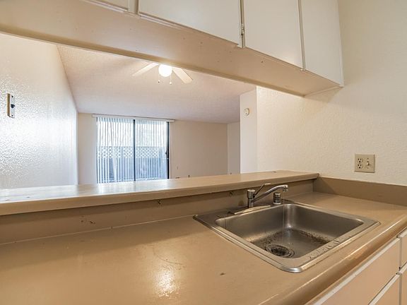5th image of 8110 Shelter Creek Ln