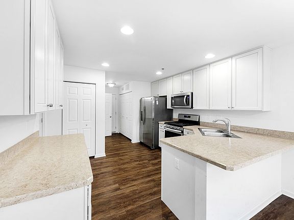 5th image of 7109 Hidden Green Cir