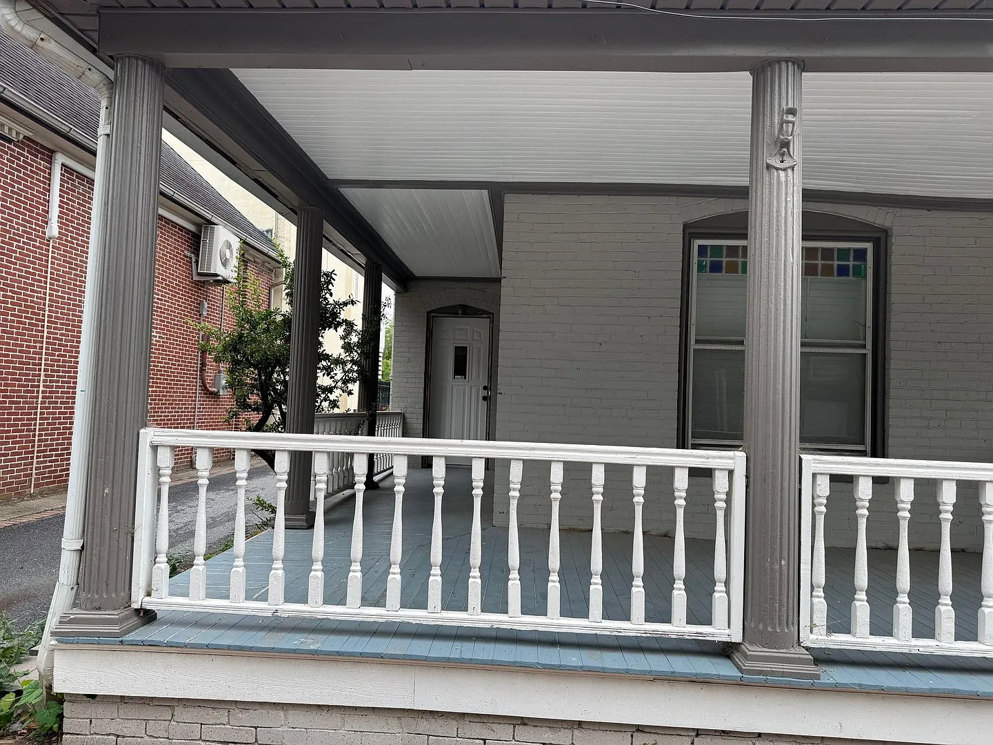 1st floor apartment in downtown Milton — Photo 1