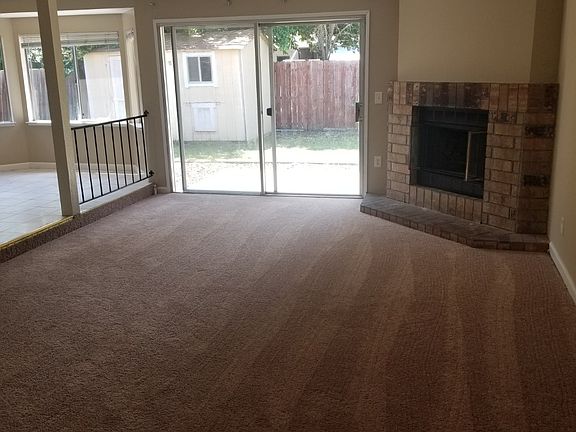 3rd image of 4060 Deer Trail Way