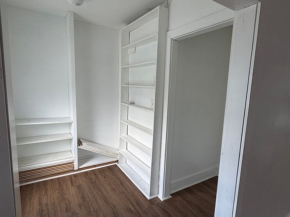 2nd image of 28 Washington Ave #2