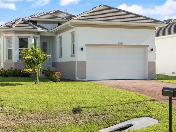 2537 Linda DR, NAPLES, FL 34112