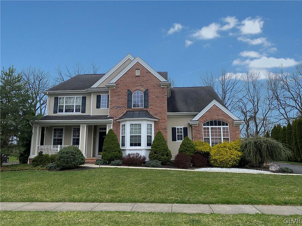 1st image of 824 Ramblewood Dr