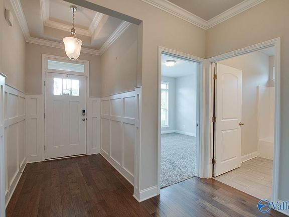 5th image of 2618 W Creek Dr