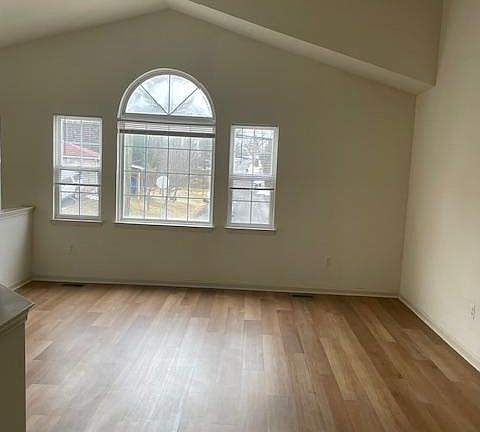 3rd image of 9200 Old Newtown Rd