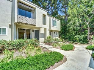 307 N Singingwood St UNIT 8, Orange, CA 92869