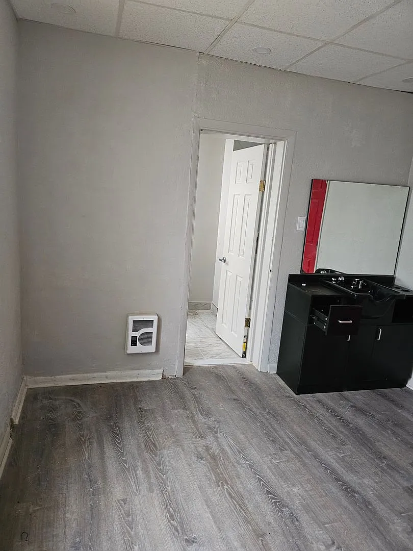 Indigo Apartments — Photo 2