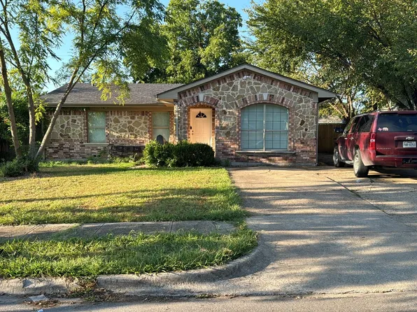 614 E Daugherty Dr, Garland, TX 75041