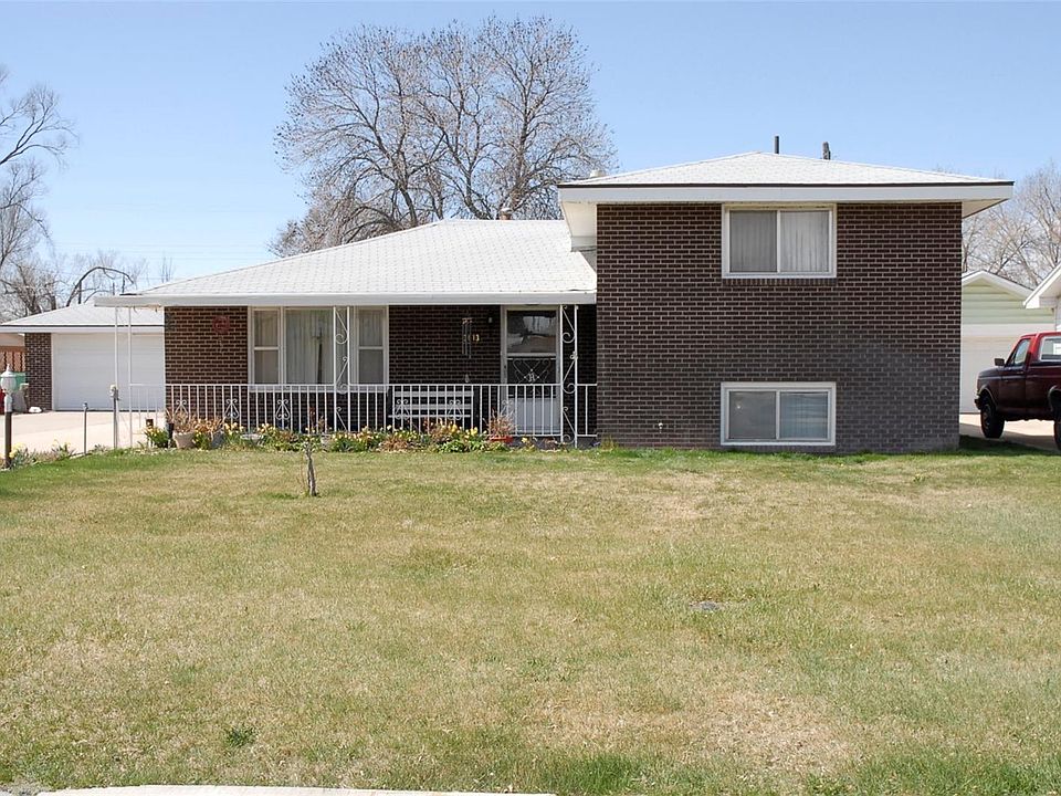 1st image of 3613 Golden St