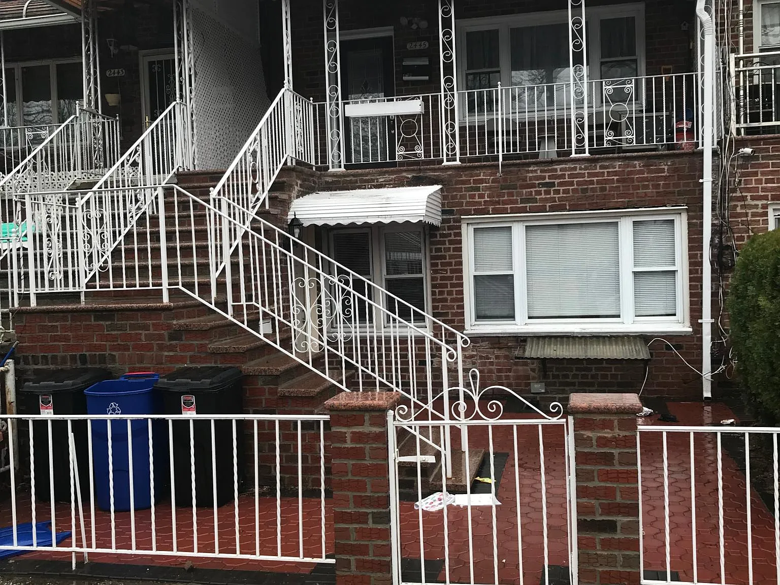 2 bed, 2440 sqft, $2,450 — Photo 1