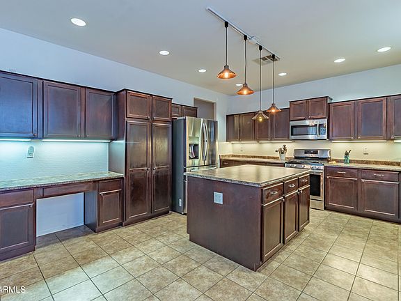 3rd image of 11265 E Cliffrose Ln