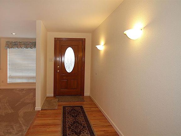 2nd image of 2661 168th Ave NE