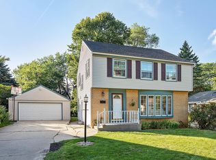 3559 S 75th St, Milwaukee, WI 53220