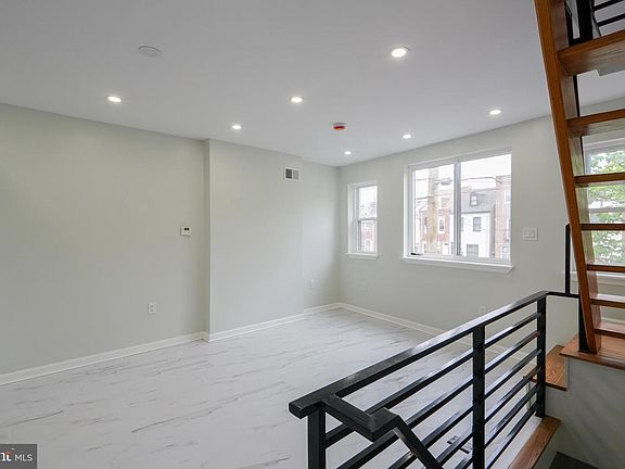 5th image of 1236 E Moyamensing Ave