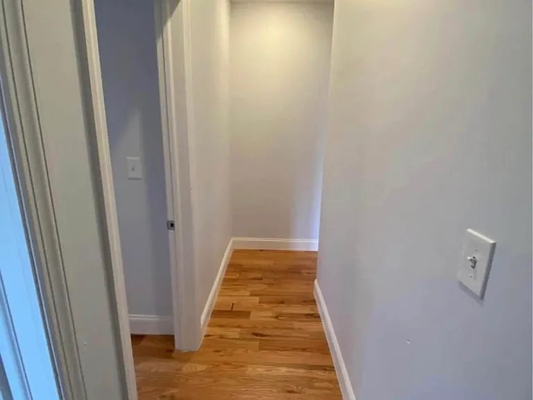 35 William St #6 — Photo 8