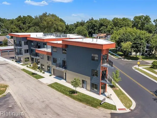 293 N 2nd St #204, Brighton, MI 48116