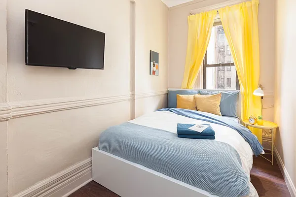 Rented by Bond New York | media 20